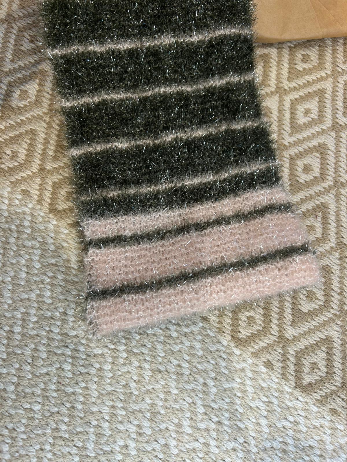 Lanière exfoliante dos, gris et rose pour laver le dos, eponge