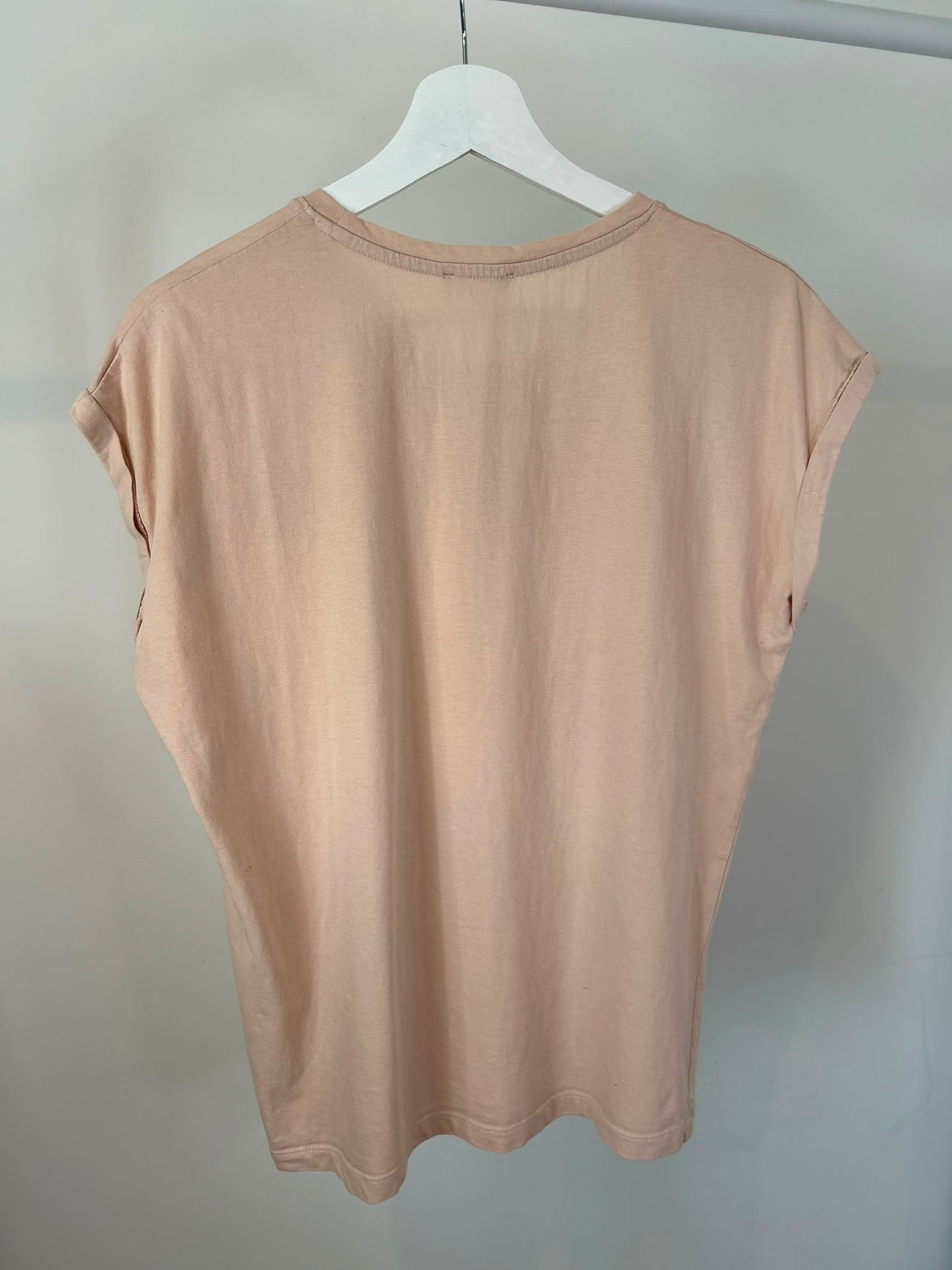 T-shirt Upcyclé tournesol, ecusson, rose et blanc