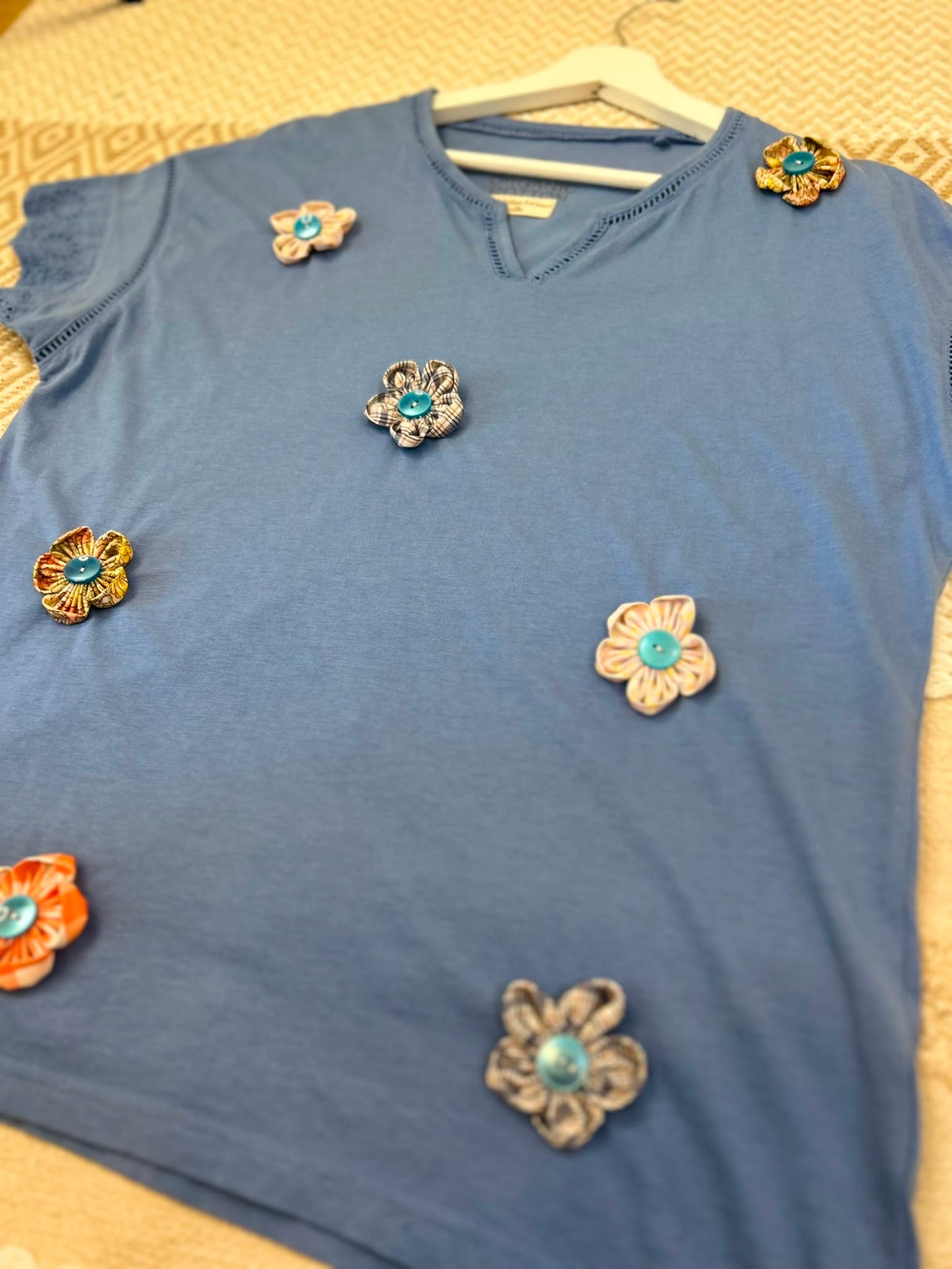 T-shirt Upcyclé Fleurs Multicolores