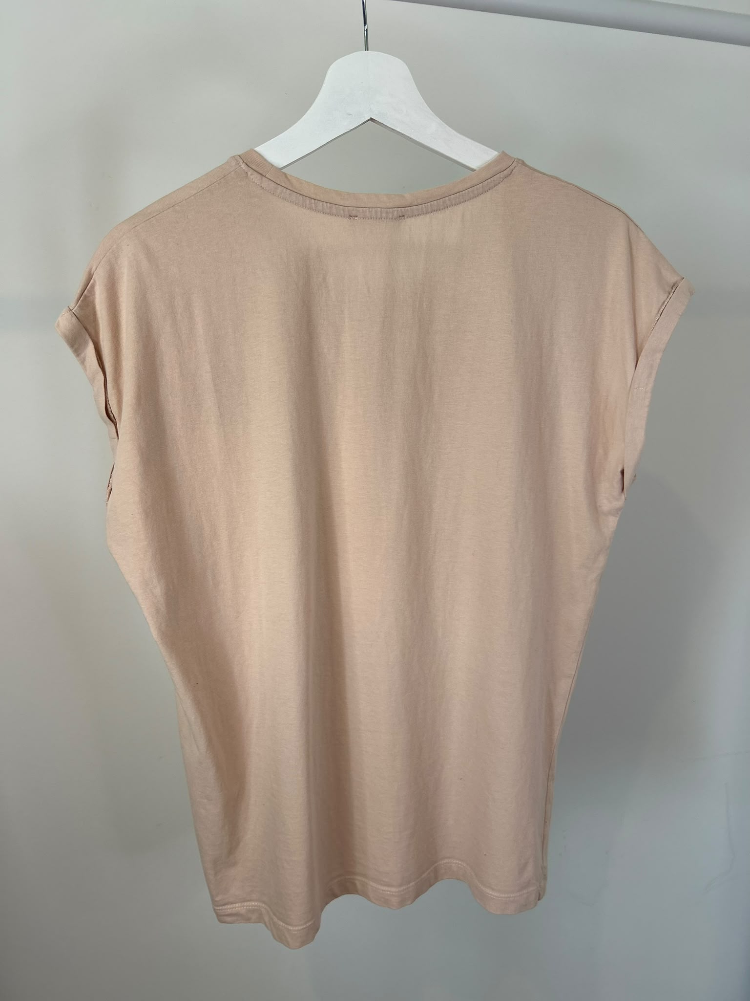 T-shirt Upcyclé tournesol, ecusson, rose et blanc 